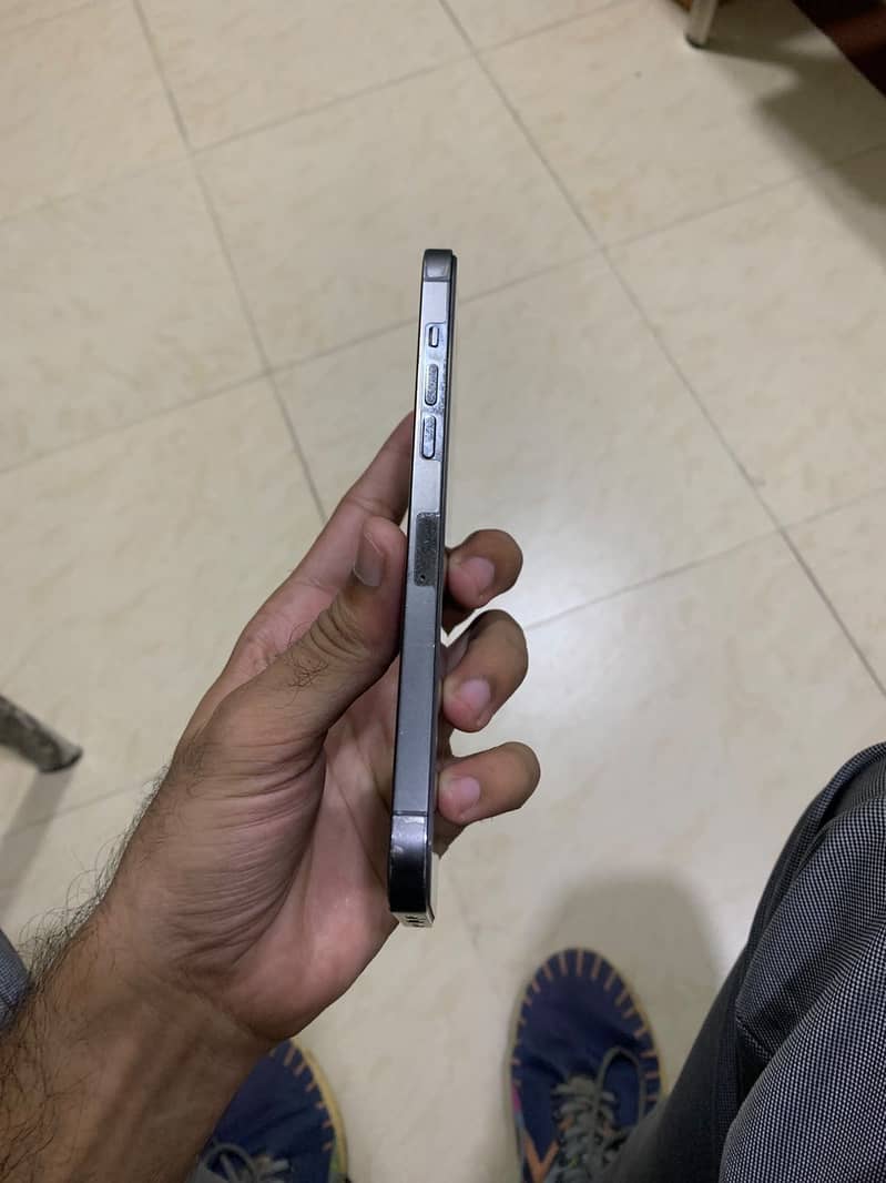 Apple iPhone 12 Pro Max 6