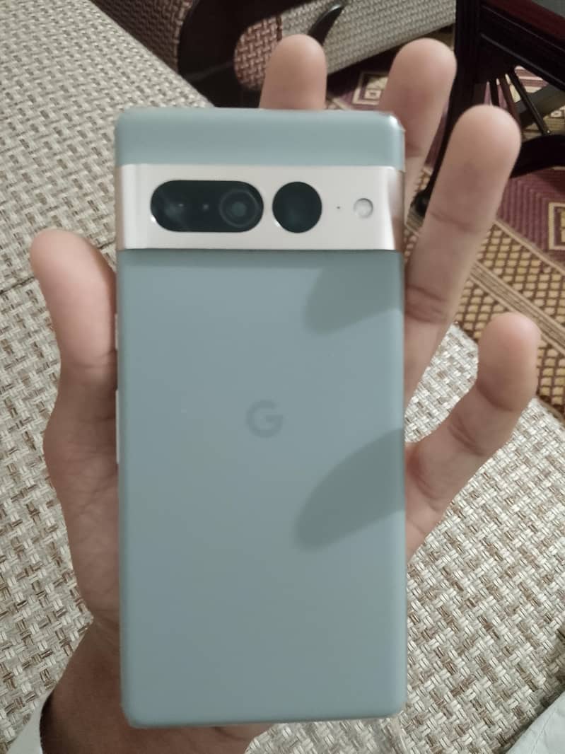 Google Pixel 7 Pro 9