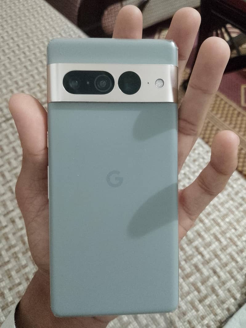Google Pixel 7 Pro 10