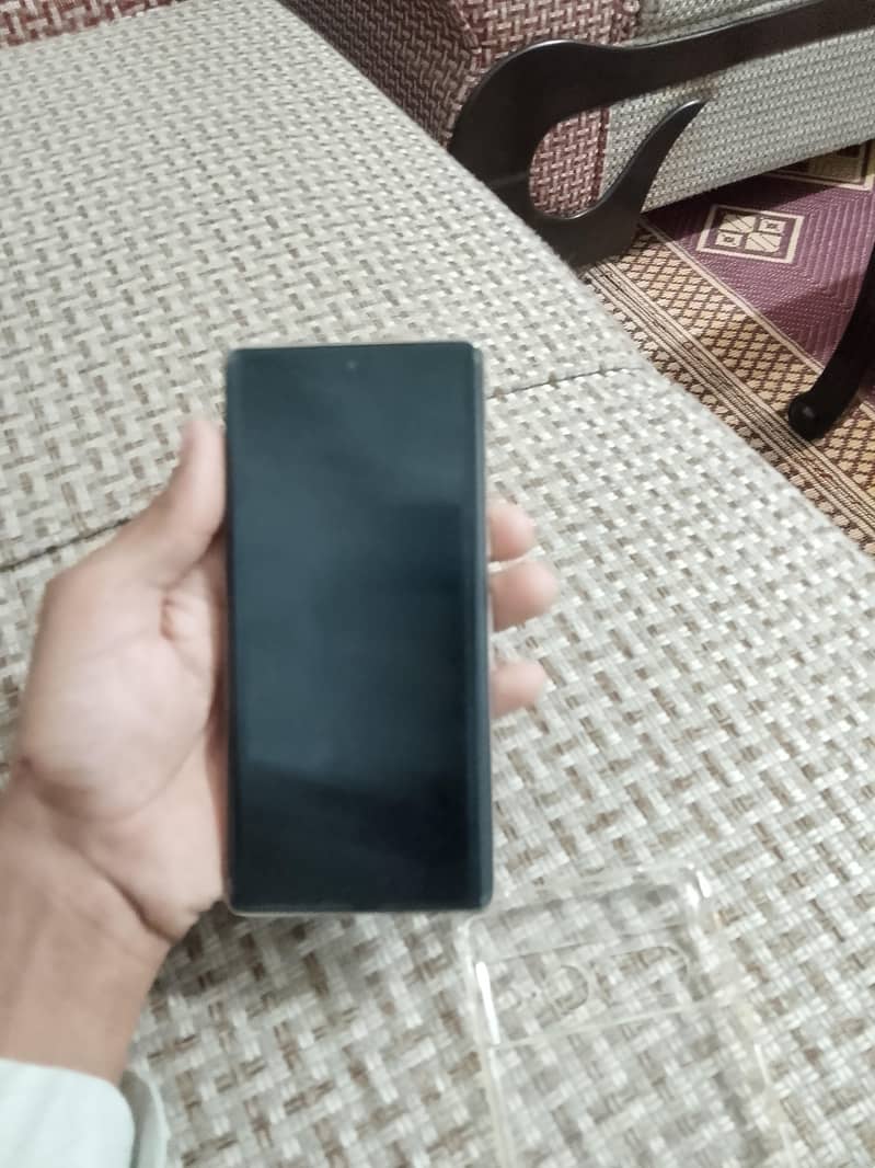Google Pixel 7 Pro 12