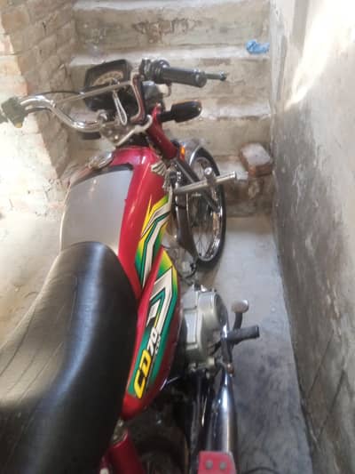 2023 model bike for sale what'sapp number 03264414324 just drop . msg