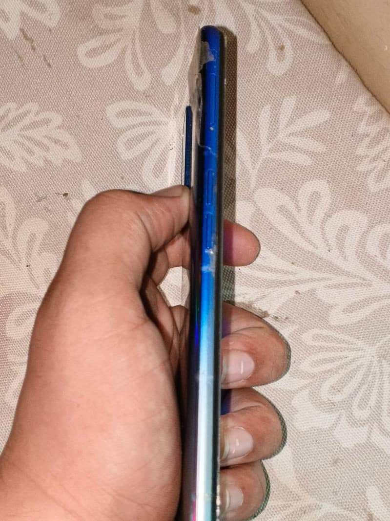 OPPO A54 0