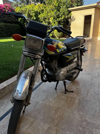 Honda cg 125 2015 model genuine Tanki tappe available