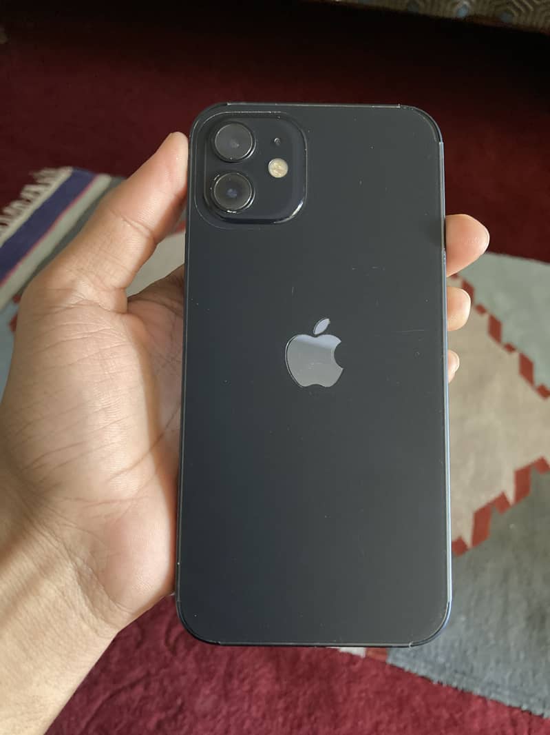 Apple iPhone 12 6