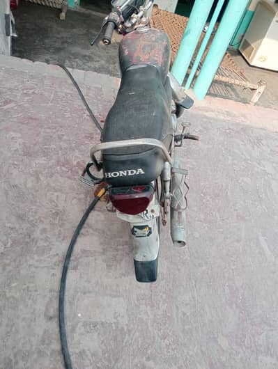 YAMAHA DHOOM 2010