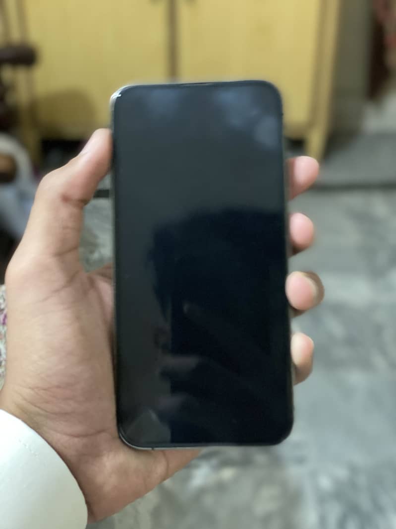 Apple iPhone 13 Pro 6