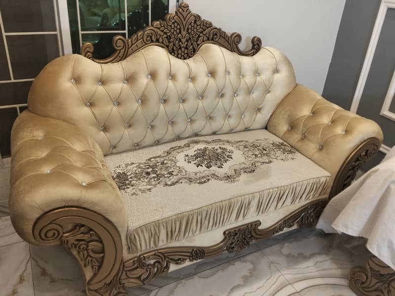 Crown Sofa set 2