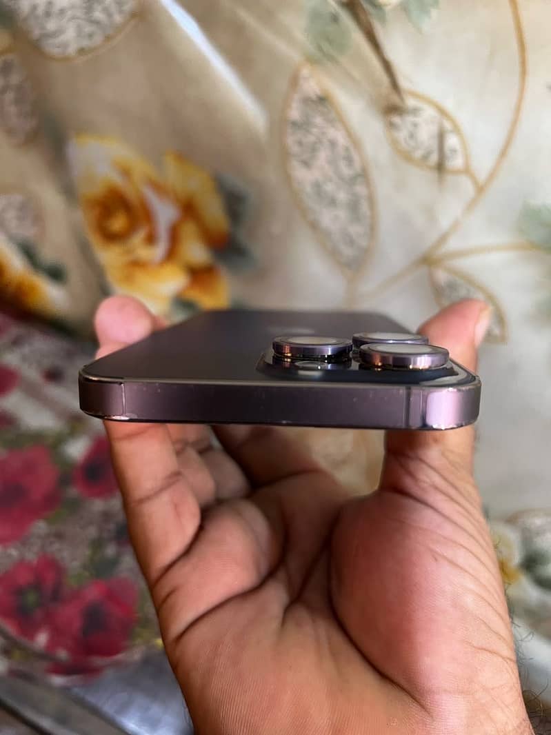 Apple iPhone 14 Pro Max 3