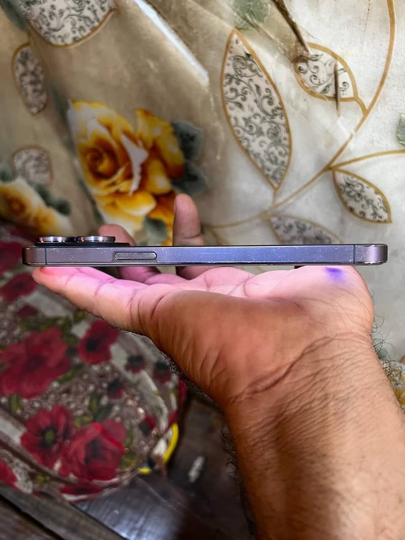 Apple iPhone 14 Pro Max 5