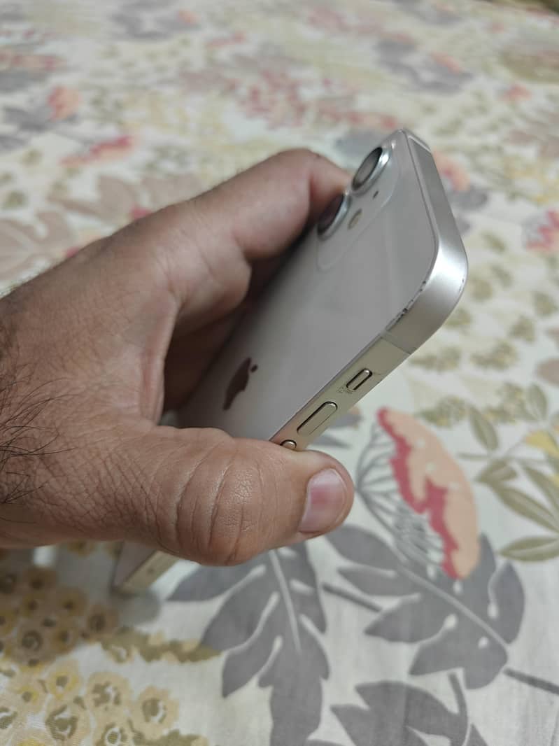 Apple iPhone 12 7