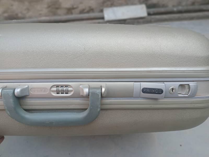suit case 1