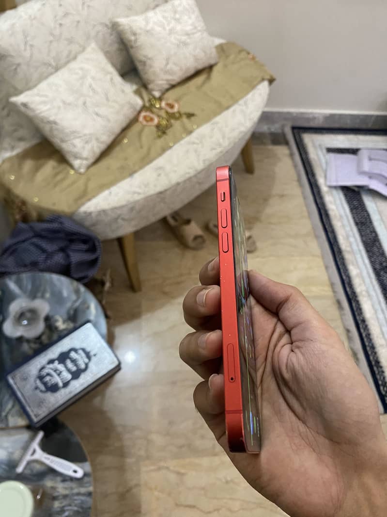 Apple iPhone 12 2