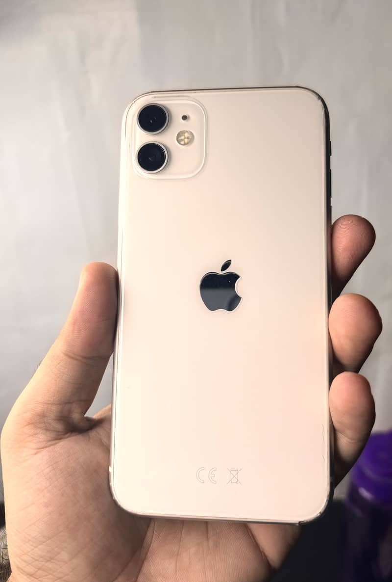 Apple iPhone 11  with box 4