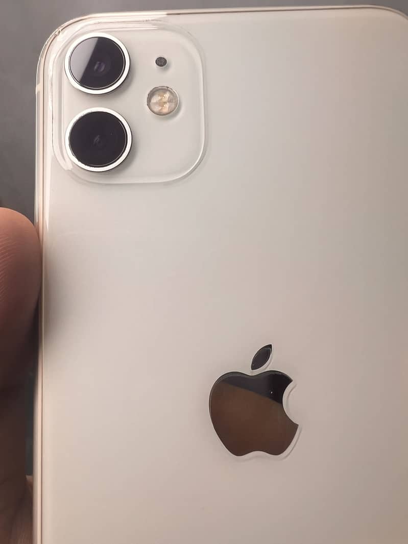 Apple iPhone 11  with box 5