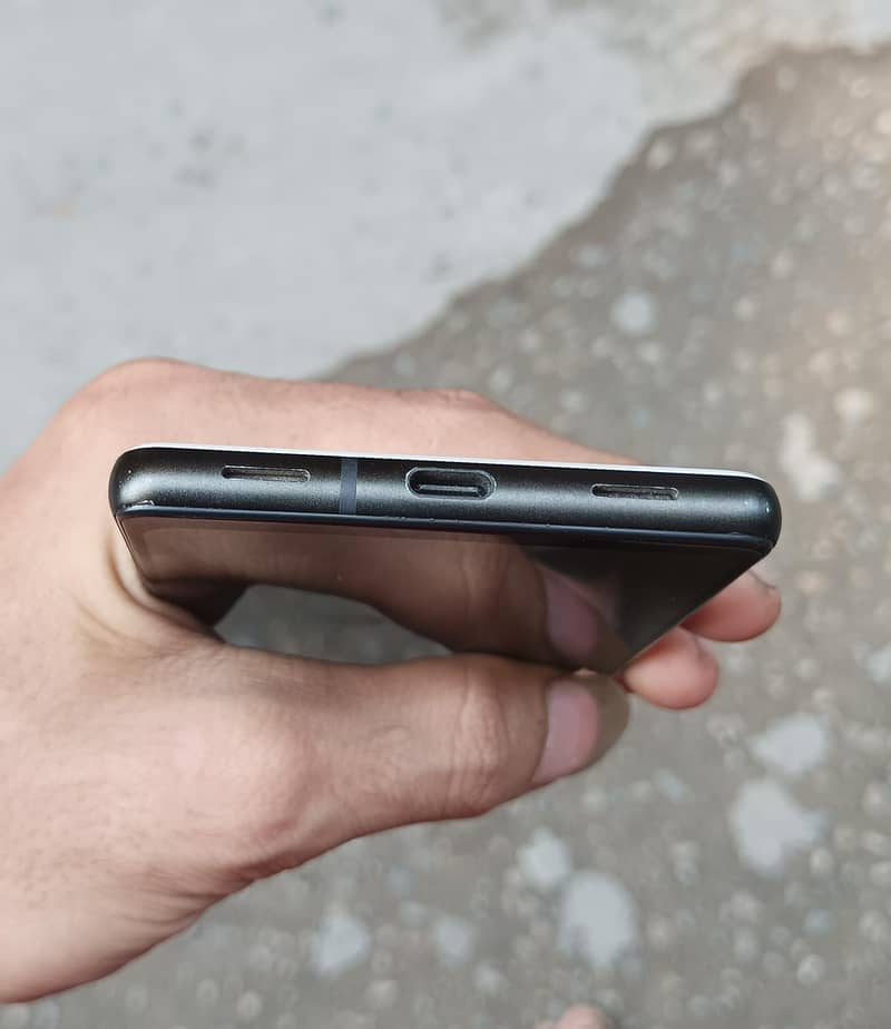 Google Pixel 6a 4