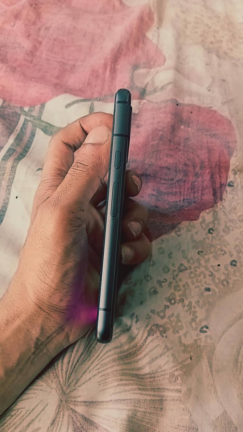Google Pixel 8a 3
