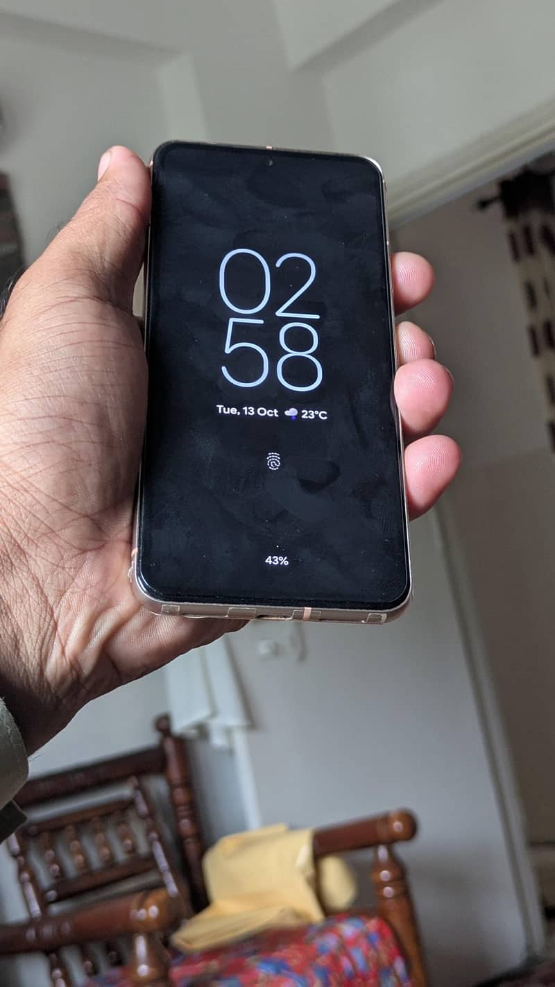 Google Pixel 8 6