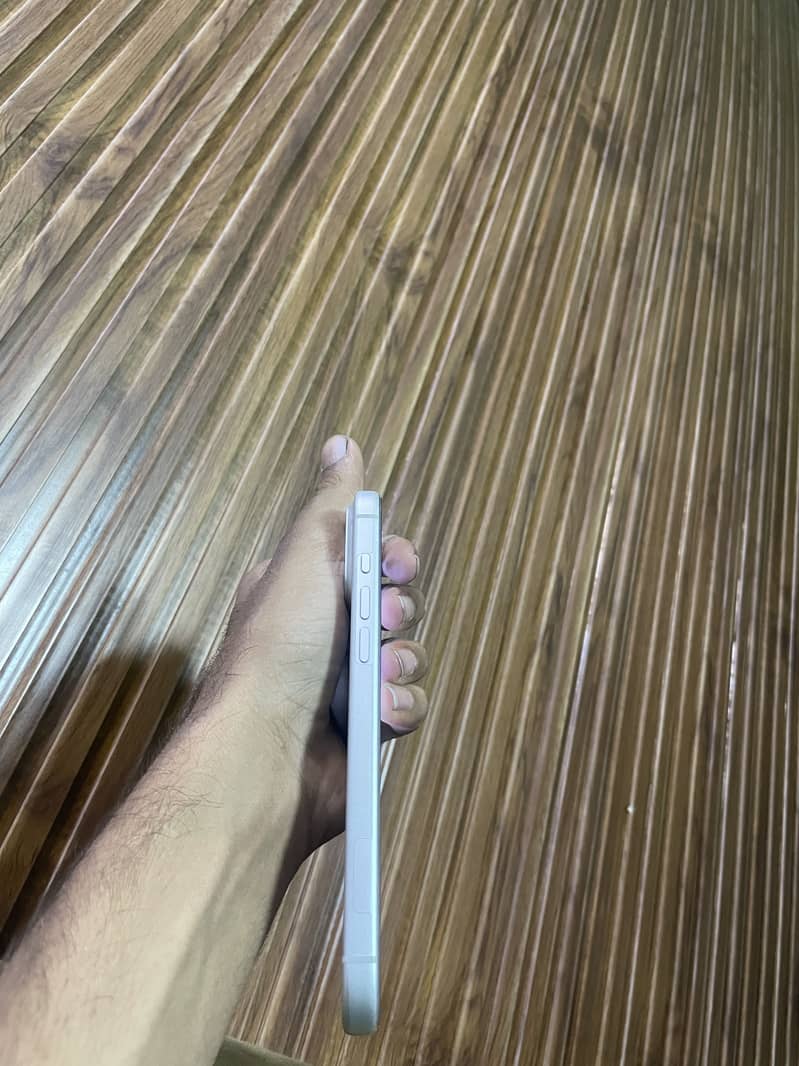 Apple iPhone 17 Pro Max 0