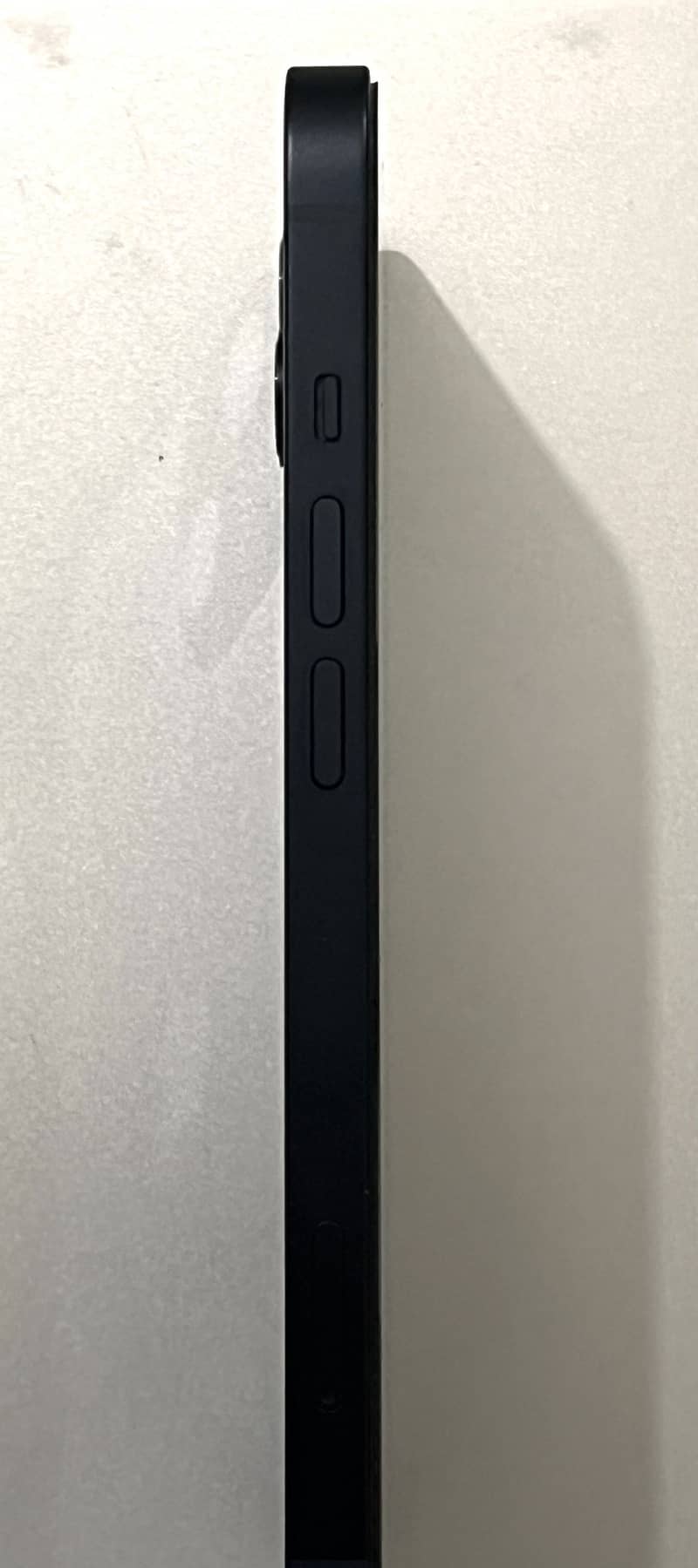 Apple iPhone 13 2