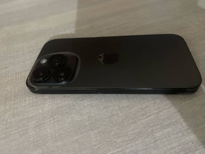 Apple iPhone 14 Pro 2