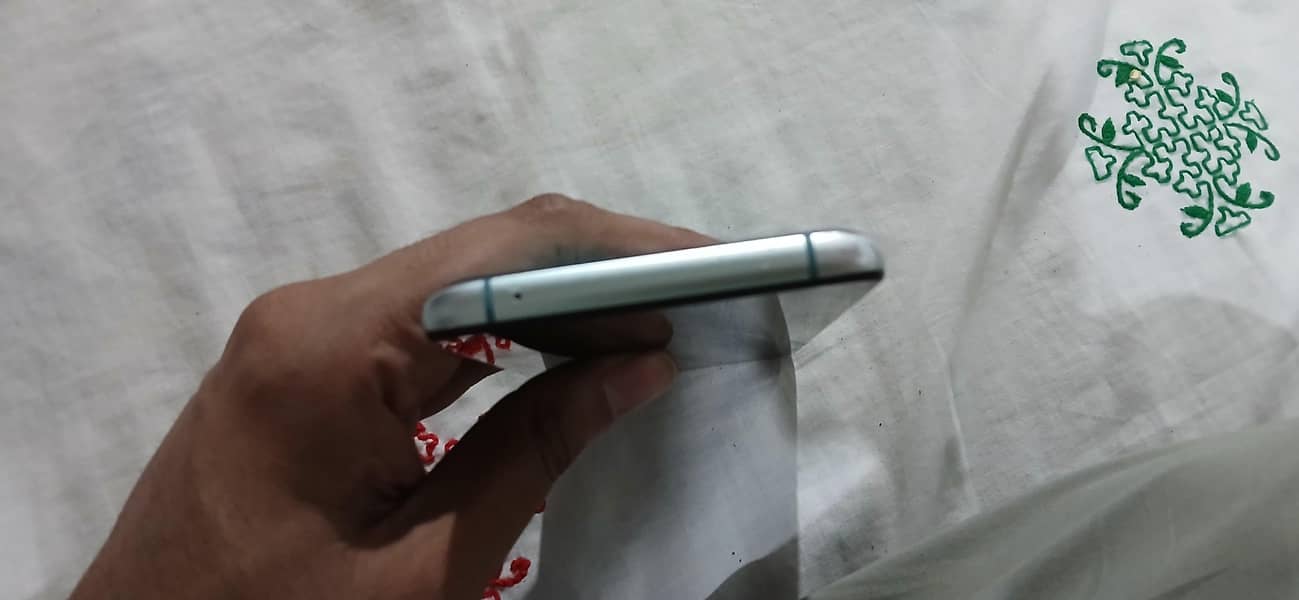 One Plus 8t 4