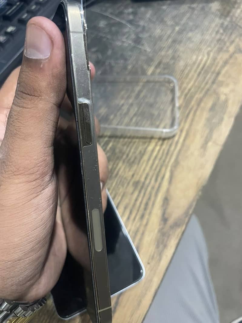 Apple iPhone 12 Pro Max 0