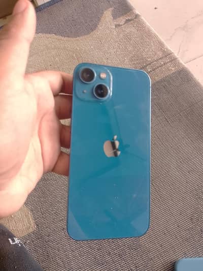 Apple iPhone 13