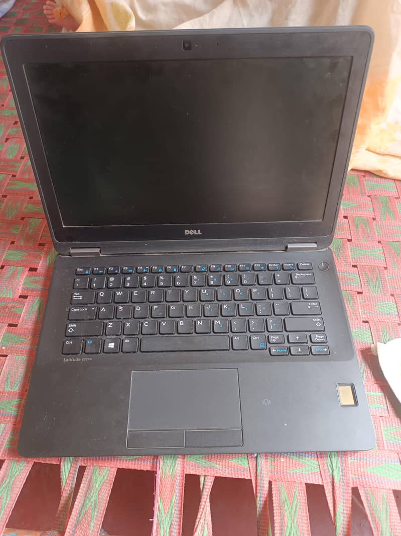 Dell E7270 0