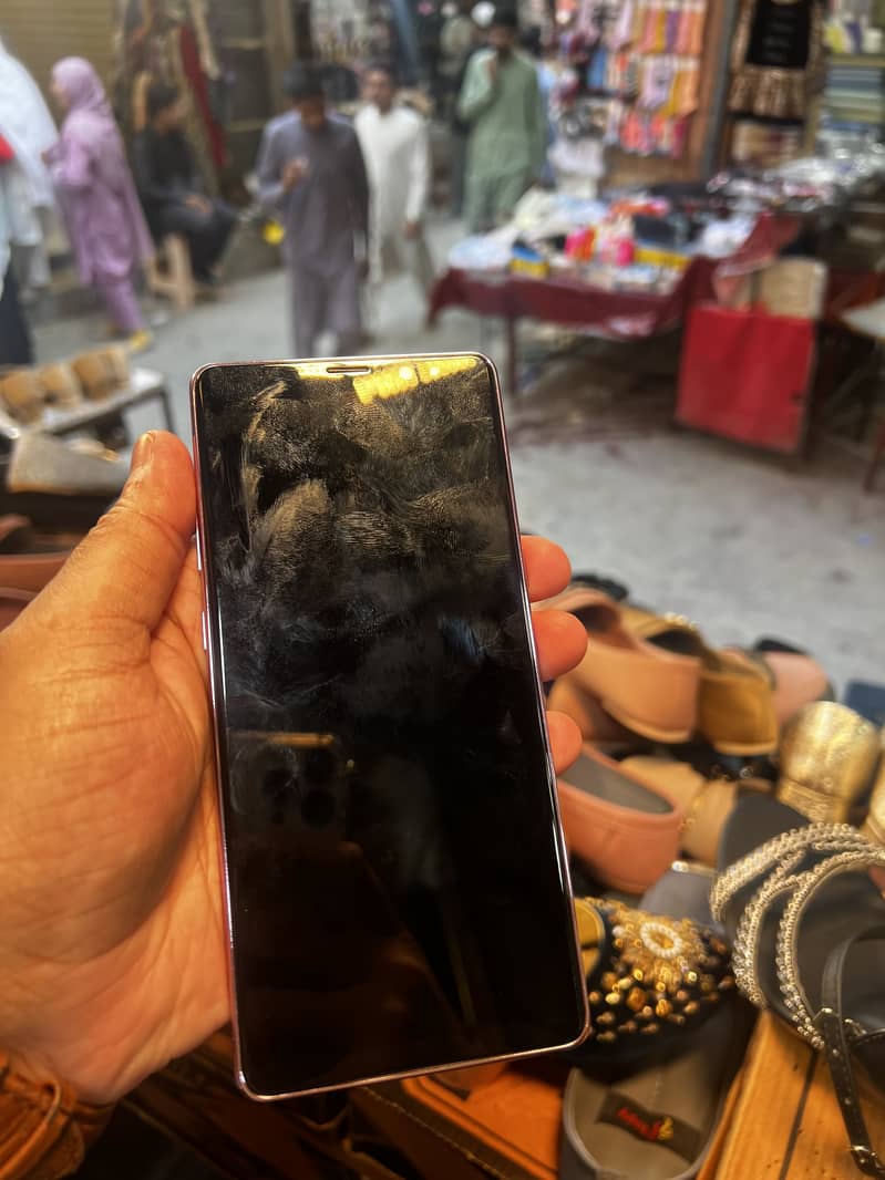 Samsung Mobile Note 8 1