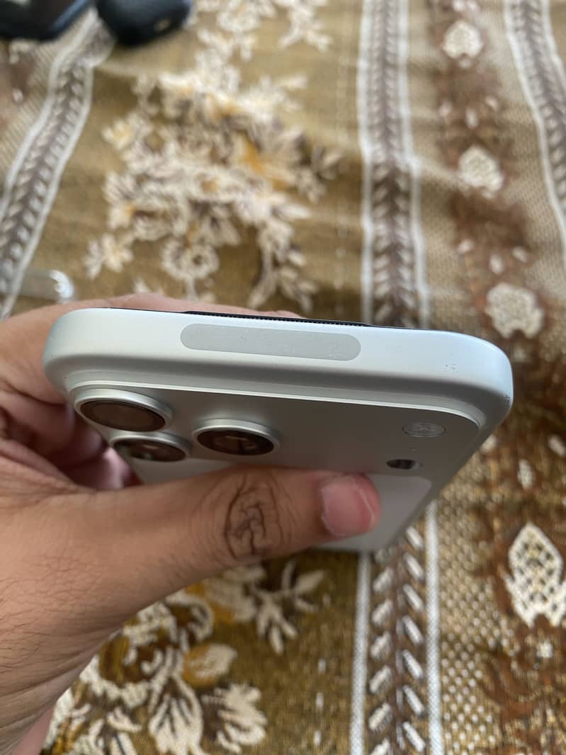 Apple iPhone 17 Pro Max 0