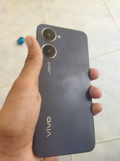 Vivo Y03 4+4/128 wala hai pta