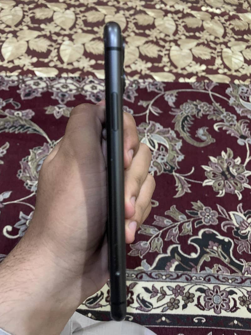 Apple iPhone 11 2