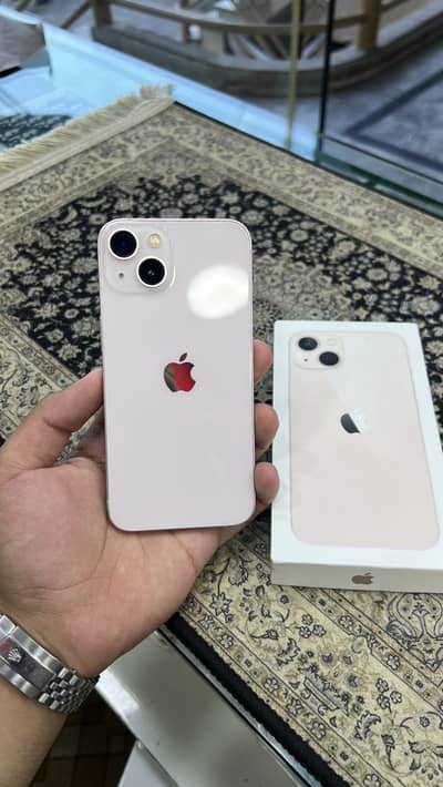Apple iPhone 13
