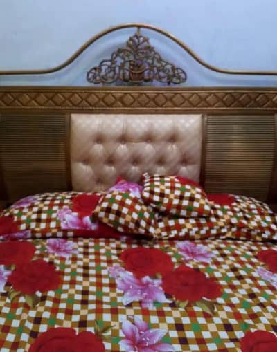 Iron bed set