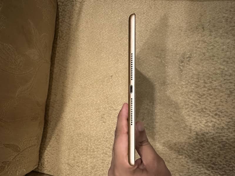 Ipad 6th Generation 128 GB 2