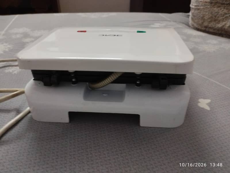 Sandwich Makers 4