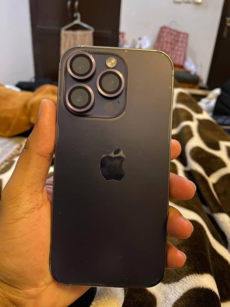 Apple iPhone 14 Pro 1