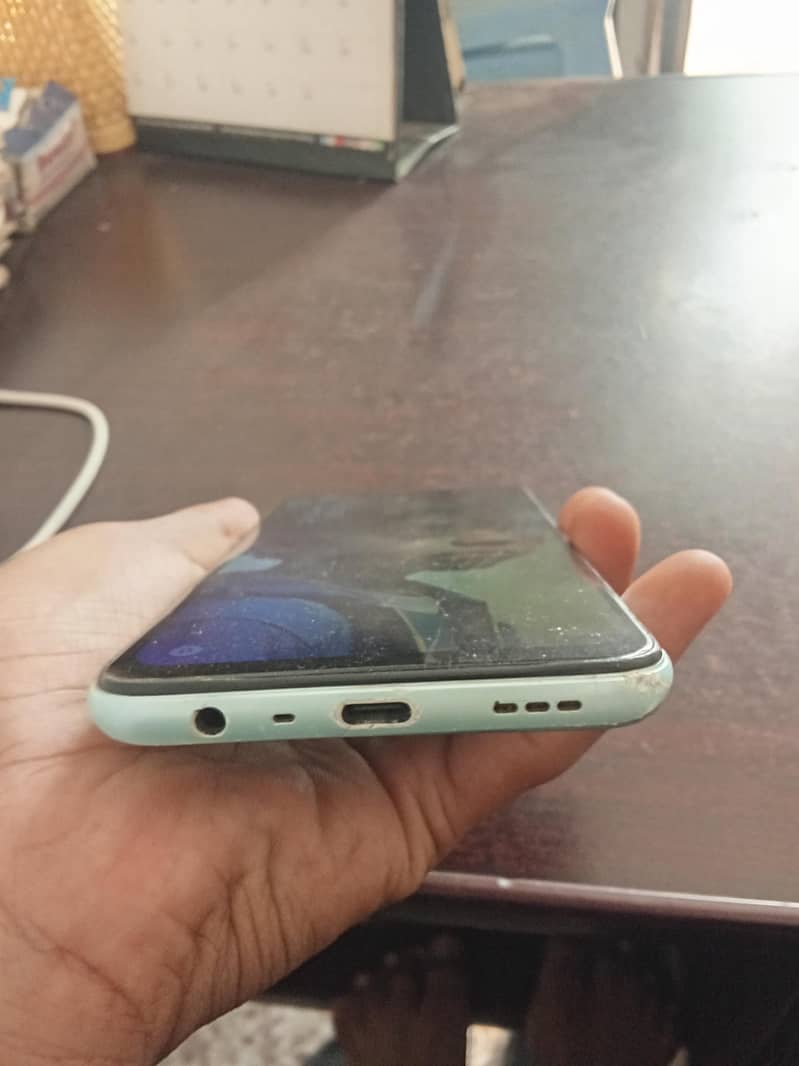 OPPO A52 5