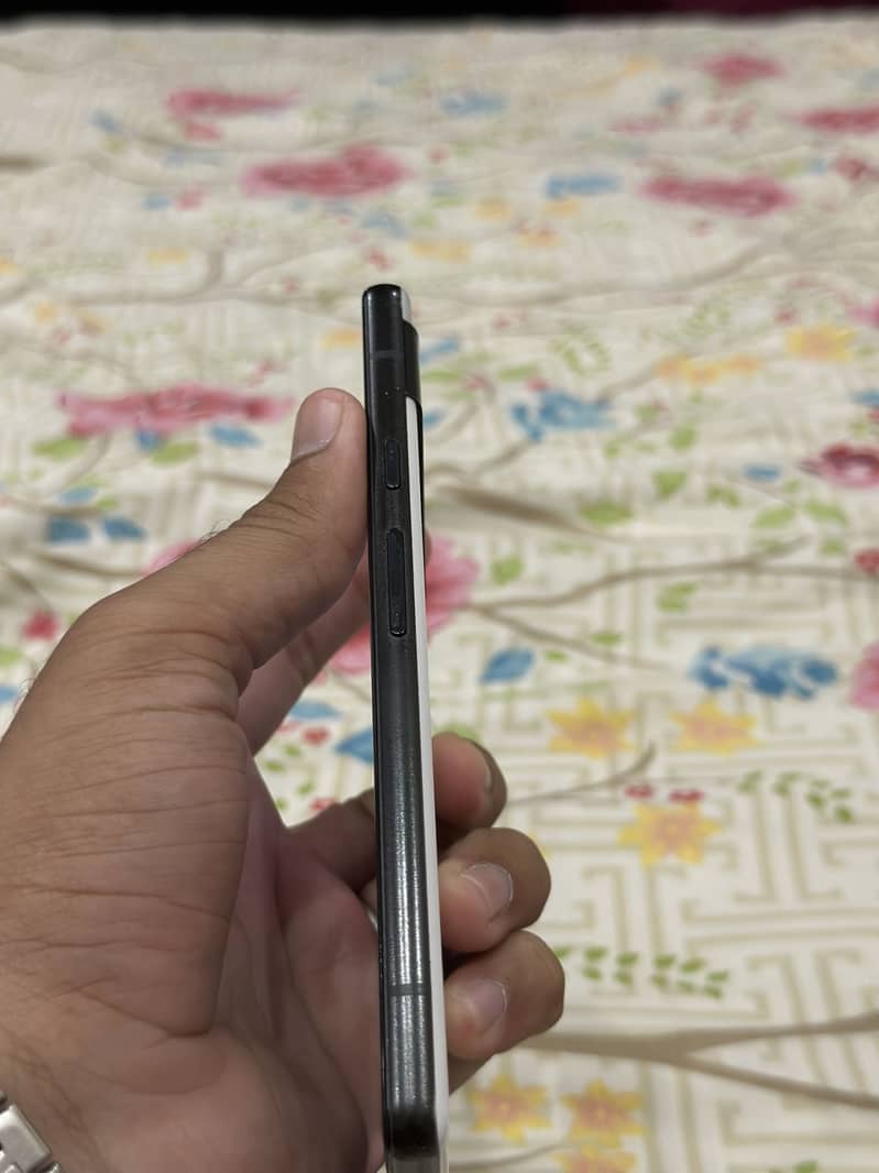 Google Pixel 6a 1