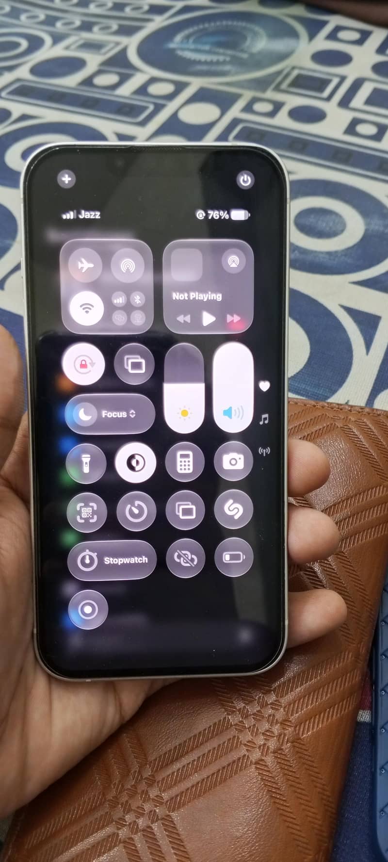 Apple iPhone 13 4