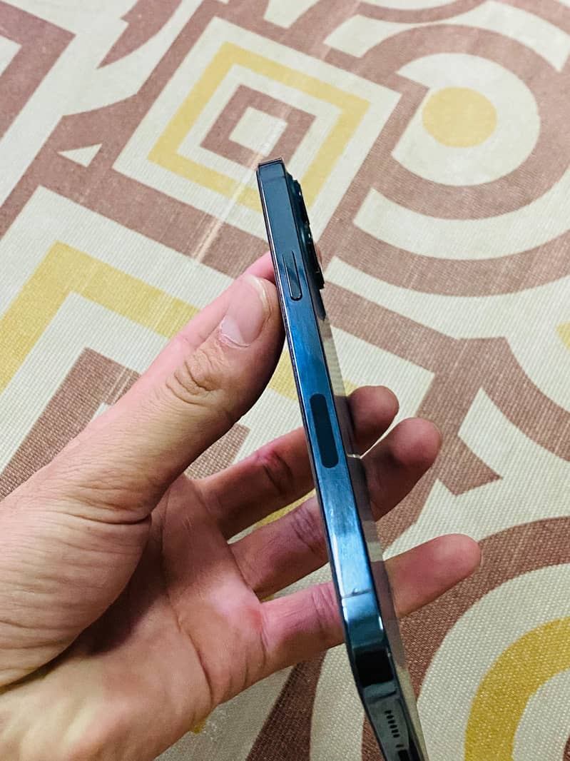 Apple iPhone 12 Pro Max 1