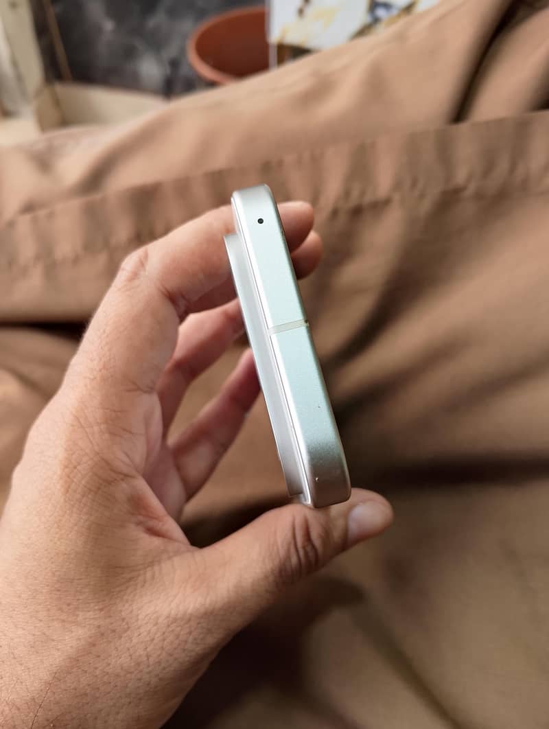 Google Pixel 9 2