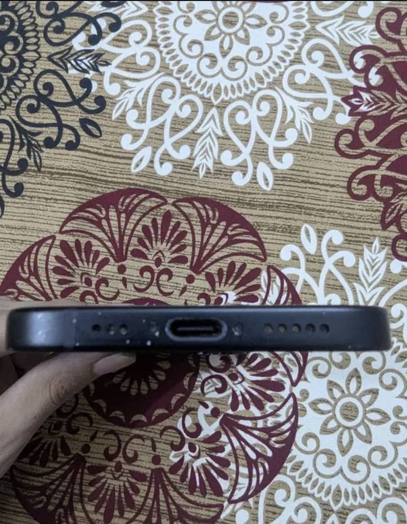 Apple iPhone 15 3