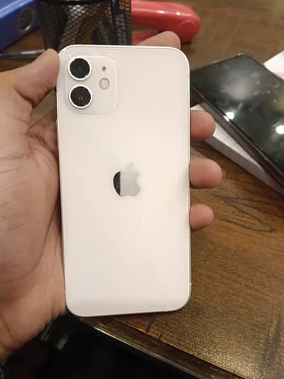 Apple iPhone 12