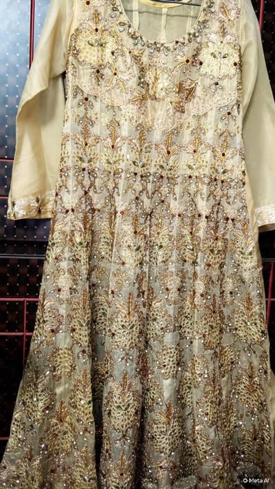 Beautiful Maxi Dress for Sale – Excellent Condition