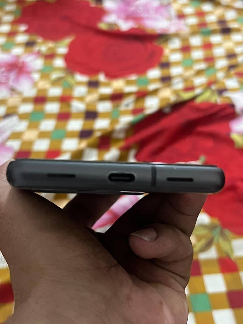 Google Pixel 7a 4