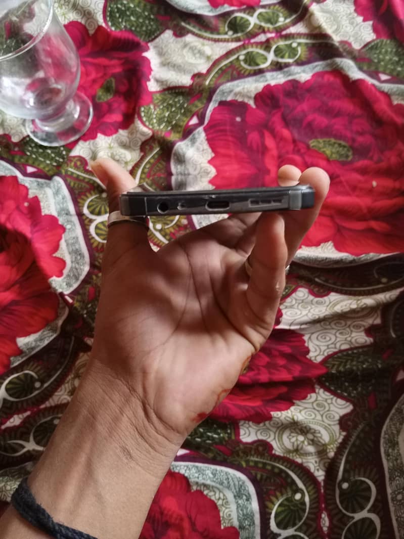 Tecno Spark Pro 0