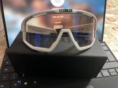 BLIZ Fusion Matt White Brown Blue Mirror Photochromic - Brand New
