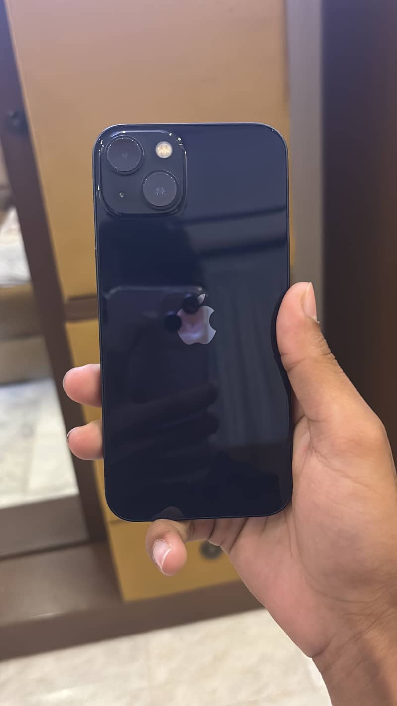 Apple iPhone 13 6