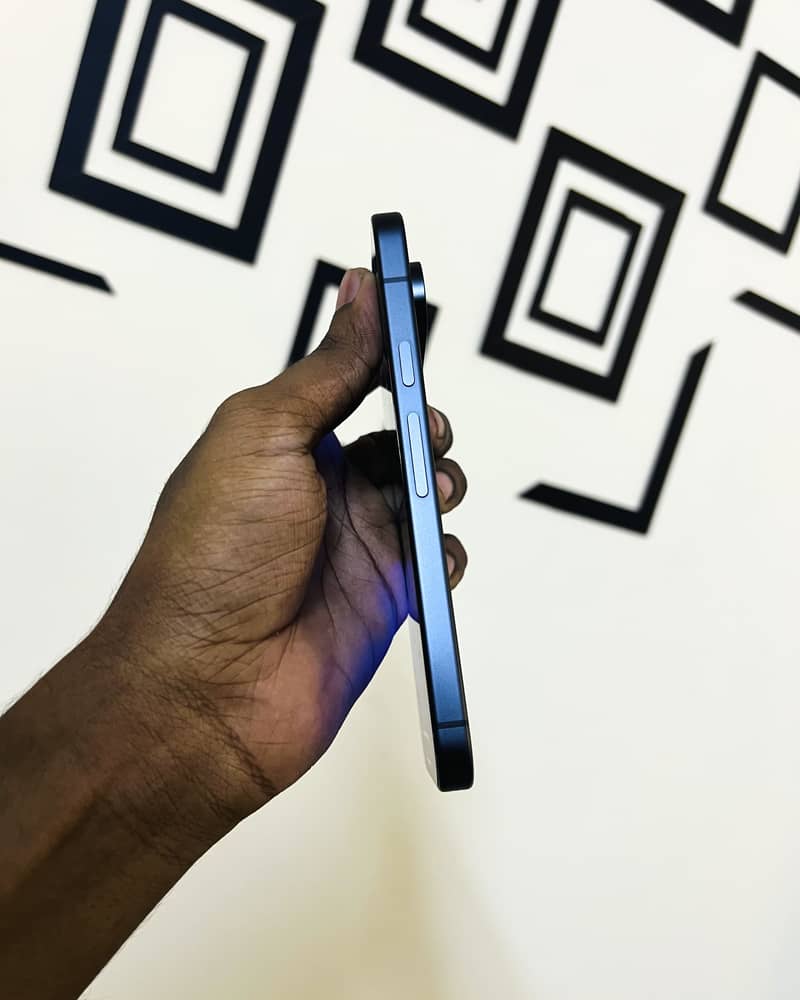 Google Pixel 9 6
